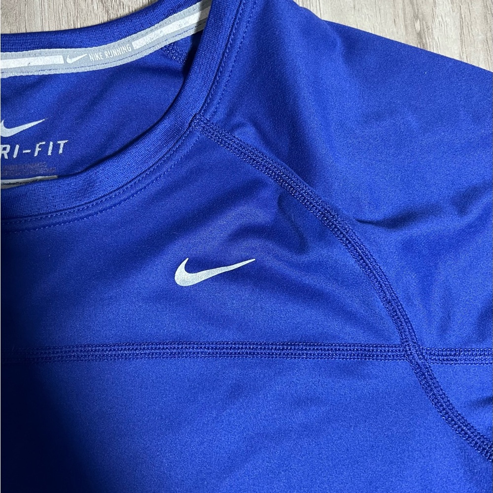 Nike Blue Fitted Short Sleeve T-Shirt - Picture 3 of 5